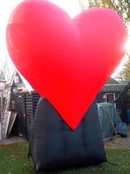 mooi groot opblaasbaar hart 4 m hoog evt met gratis spandoek, Hobby en Vrije tijd, Feestartikelen | Verhuur, Ophalen, Zo goed als nieuw