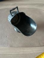 Antieke Tinnen Kolenkit/Asbak met Handvat en Bloemmotieven, Antiek en Kunst, Antiek | Tin, Ophalen of Verzenden