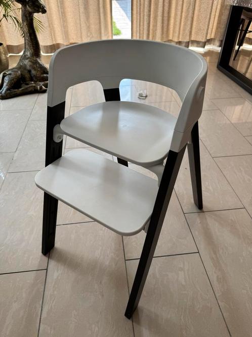 Stokke Steps + Babyset + Blad, Kinderen en Baby's, Kinderstoelen, Gebruikt, Meegroeistoel, Aanschuifbaar, Afneembaar eetblad, Gordel(s)