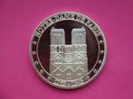 Penning UNC Notre Dame Parijs Frankrijk.  Goudkleurig., Postzegels en Munten, Penningen en Medailles, Overige materialen, Buitenland