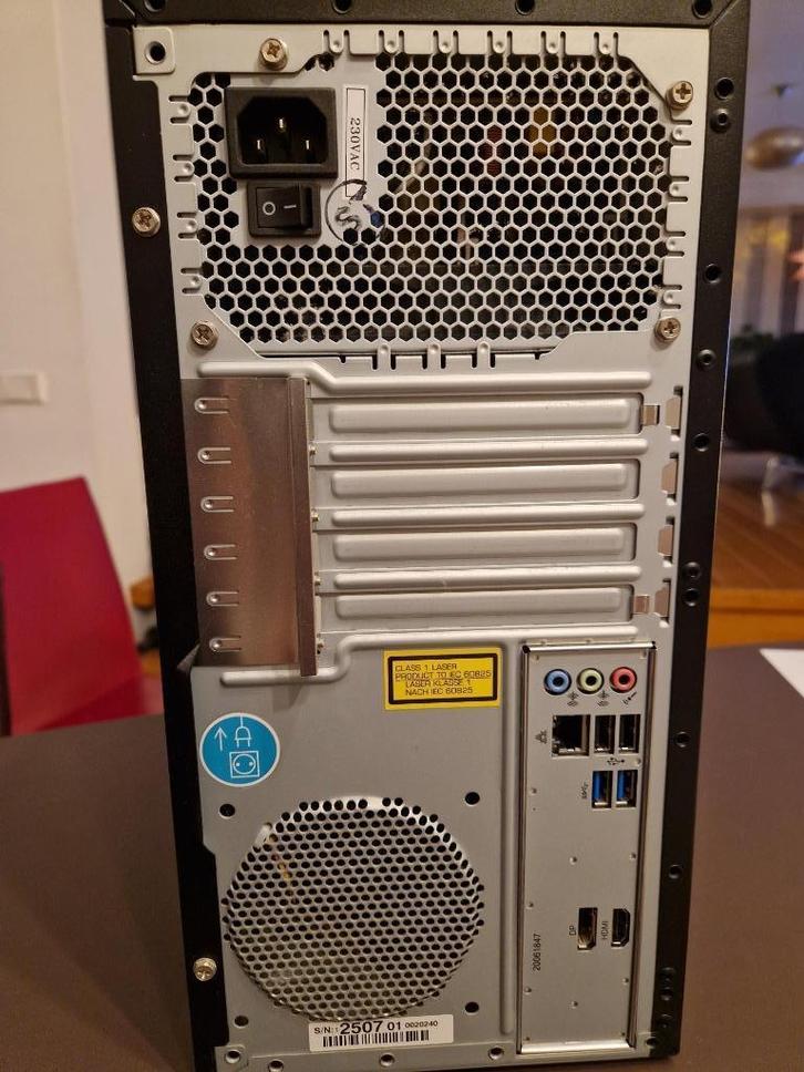 Desktop pc i3, 8 GB, 1 TB + 120 GB SSD, dvd-speler, etc., Computers en Software, Desktop Pc's, Zo goed als nieuw, 3 tot 4 Ghz