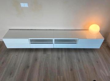 IKEA Besta Tv- meubel/dressoir/wandmeubel 240 cm lang beschikbaar voor biedingen