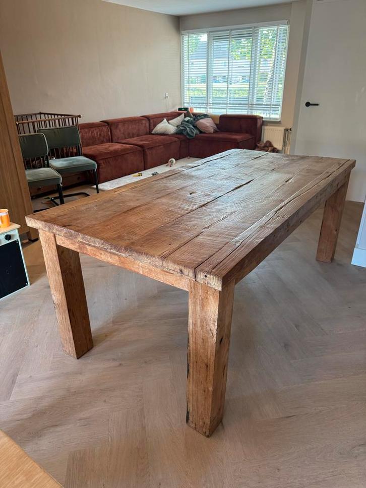 Rustieke houten eettafel - In goede staat, Huis en Inrichting, Tafels | Eettafels, Gebruikt, 100 tot 150 cm, 200 cm of meer, Vijf personen of meer