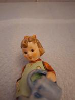 Hummeltje van Goebel beeldje. ❤️, Verzamelen, Beelden en Beeldjes, Ophalen of Verzenden, Zo goed als nieuw, Hummel