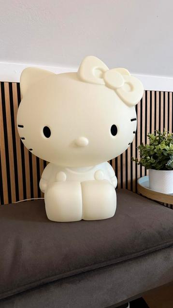 Hello Kitty kleurenlamp - 42 cm hoog beschikbaar voor biedingen