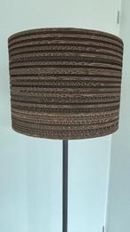 Stijlvolle Staande Lamp met Kartonnen Kap, Ophalen, Gebruikt, Metaal, 150 tot 200 cm