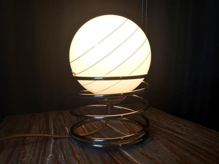 Vintage jaren 70/80 spiraallamp, Huis en Inrichting, Lampen | Tafellampen, Gebruikt, Minder dan 50 cm, Glas, Metaal, Verzenden