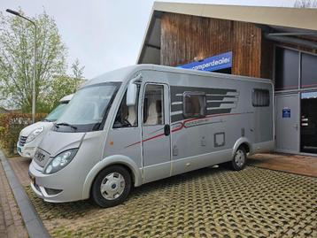 Hymer Integraal TWIN BEDDEN EN VOORIN HEFBED in goede staat