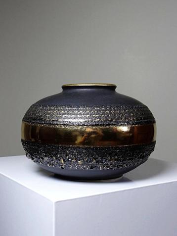 Fatlava vaas, West Germany Bay beschikbaar voor biedingen