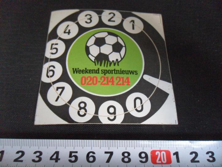sticker ptt telecom weekend sportnieuws strip kiesschijf, Verzamelen, Stickers, Zo goed als nieuw, Bedrijf of Vereniging, Ophalen