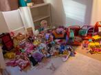 Heel veel Barbie spullen, camper, dierenarts, kledingkast, Ophalen, Gebruikt, Toebehoren
