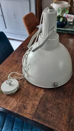 Industriële lamp met glazen onderzijde.
Geeft mooi licht!, Ophalen, Zo goed als nieuw, Minder dan 50 cm