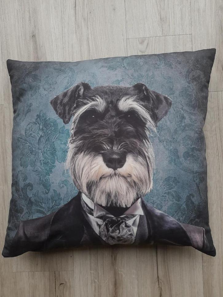 Kussen met hondenprint, Huis en Inrichting, Woonaccessoires | Kussens, Zo goed als nieuw, Zwart, Vierkant, Ophalen of Verzenden