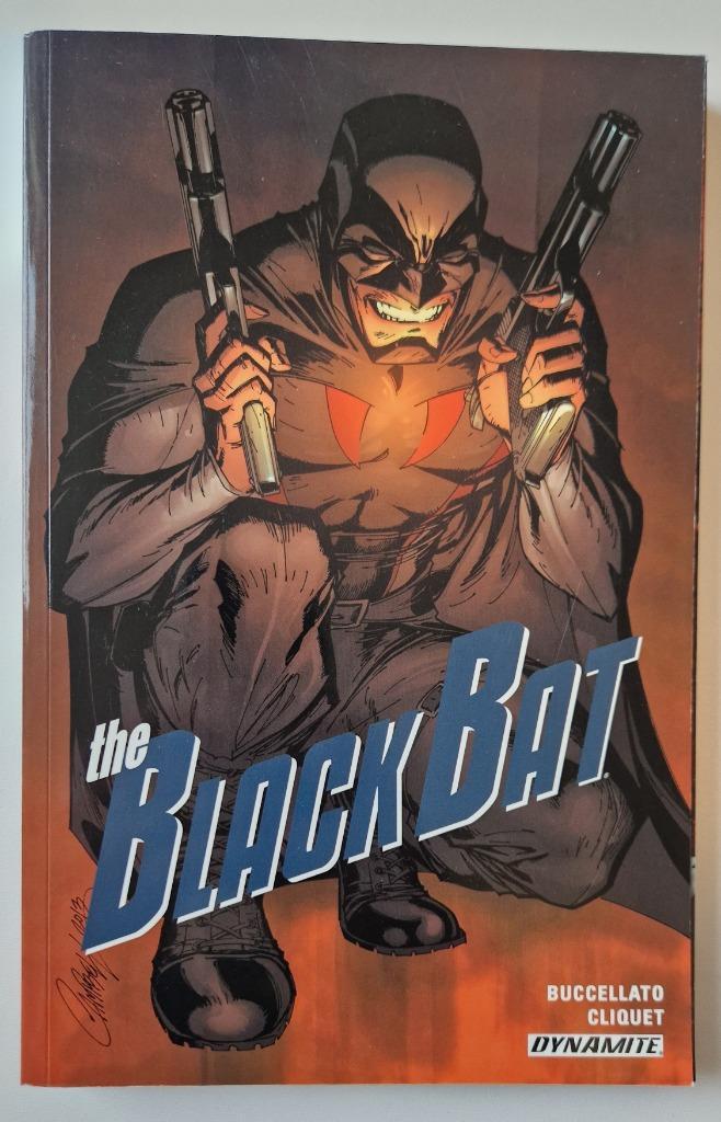 Black Bat Omnibus by Brian Buccellato 336 blz, Boeken, Strips | Comics, Gelezen, Eén comic, Amerika, Ophalen of Verzenden