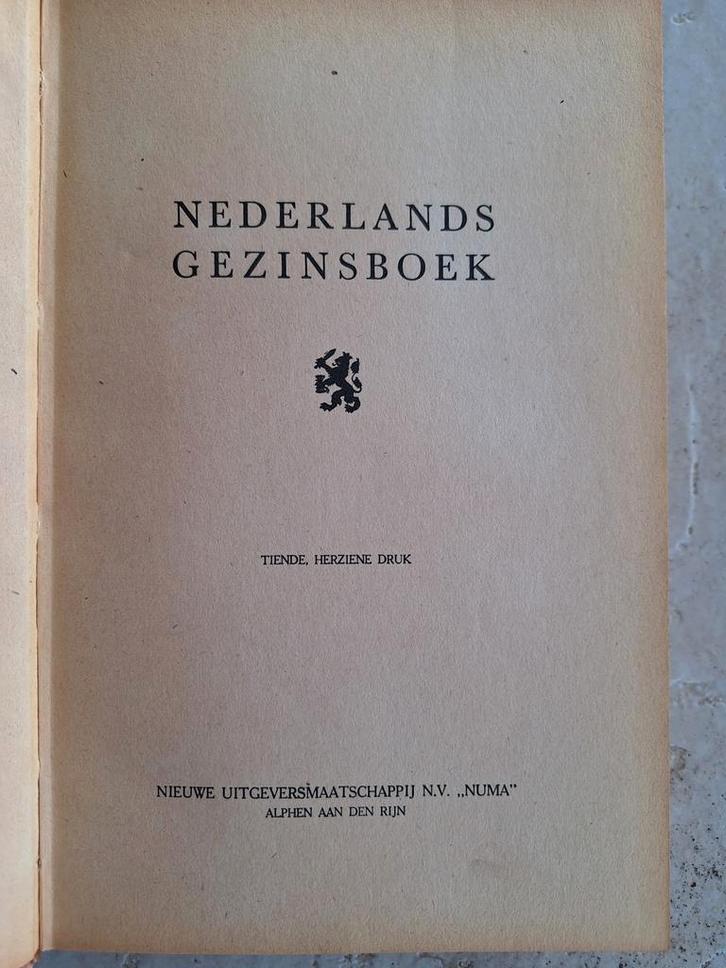 Nederlands Gezinsboek - Tiende Druk, Boeken, Geschiedenis | Vaderland, Gelezen, 20e eeuw of later, Ophalen of Verzenden