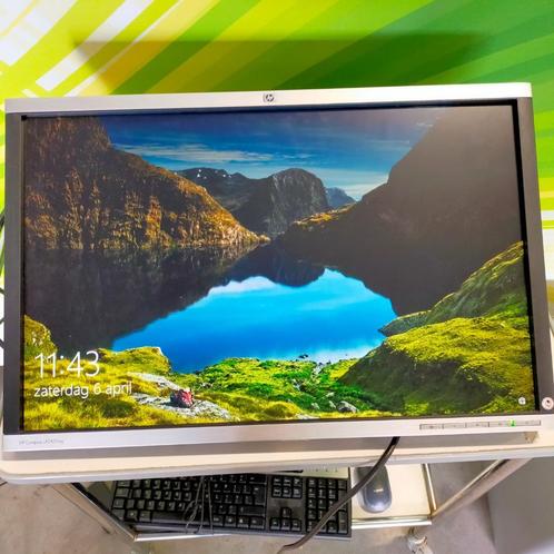 HP Compaq LA 2405 WG Monitor 24 inch, Computers en Software, Monitoren, Gebruikt, 60 Hz of minder, DisplayPort, DVI, VGA, Ophalen