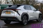 Toyota bZ4X Premium 71 kWh | panoramadak | stoelkoeling, Gebruikt, 71 kWh, Leder en Stof, Origineel Nederlands