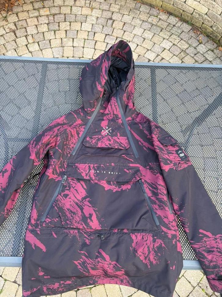 Ski jas/snowboard jas Dope maat s, Kleding | Dames, Wintersportkleding, Zo goed als nieuw, Jack, Maat 36 (S), Ophalen of Verzenden