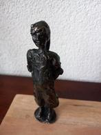 Mooi brons beeldje Sophietje.
Van Corry van Ammerlaan, Ophalen of Verzenden