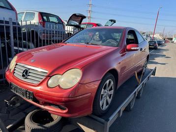 Mercedes C-klasse Sportcoupé 180 2002 veel onderdelen voorra beschikbaar voor biedingen