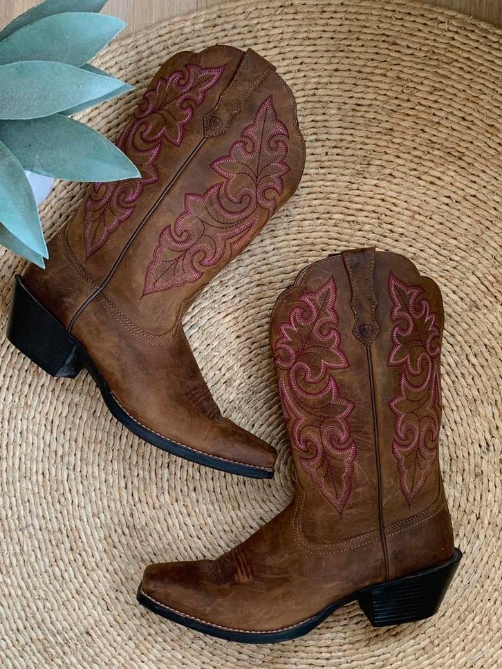 Ariat cowboylaarzen 42 western boots bohemian laarzen, Kleding | Dames, Schoenen, Zo goed als nieuw, Hoge laarzen, Bruin, Ophalen of Verzenden