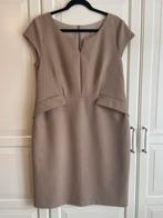 Mooie jurk van Comma, maat 44, Kleding | Dames, Jurken, Beige, Maat 42/44 (L), Zo goed als nieuw, Knielengte