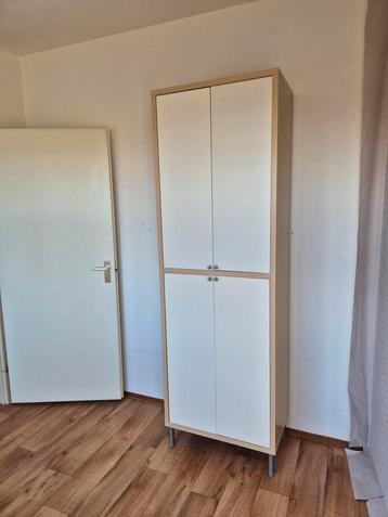 Mooie hoge Ikea kast - Amersfoort