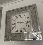 Klok crystal bling 50x50cm, Ophalen, Zo goed als nieuw, Analoog, Wandklok