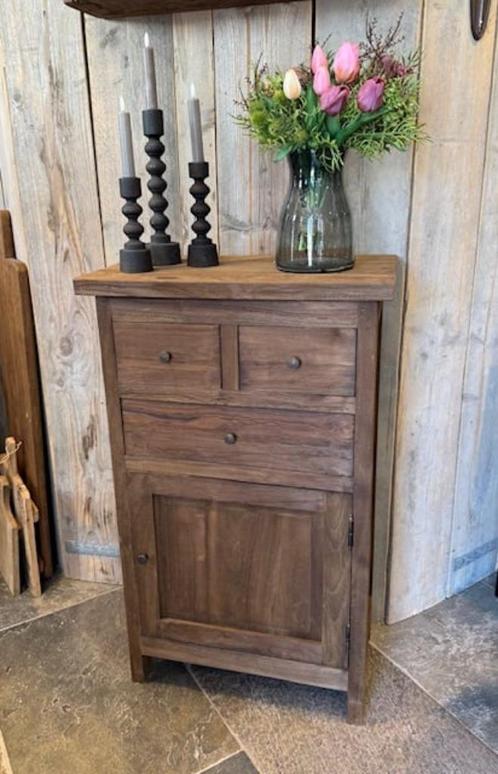 Leuk teak kastje met lades en deurtje nieuw, Huis en Inrichting, Kasten | Ladekasten, Nieuw, Minder dan 100 cm, 50 tot 100 cm