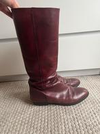 Donkerrode leren laarzen met platte zool, Kleding | Dames, Schoenen, Hoge laarzen, Ophalen of Verzenden, Zo goed als nieuw, Rood