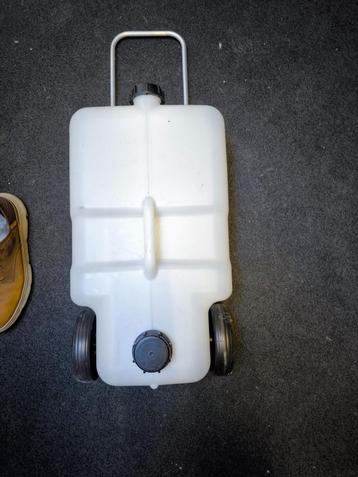 Vuilwatertank caravan beschikbaar voor biedingen