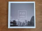 Fotoboek Het is stil op straat - Amsterdam, Ophalen of Verzenden, Nieuw