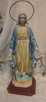 1224 Beeld van de Slangen Madonna - porselein - NECA, Verzamelen, Religie, Ophalen of Verzenden, Zo goed als nieuw, Beeld(je)