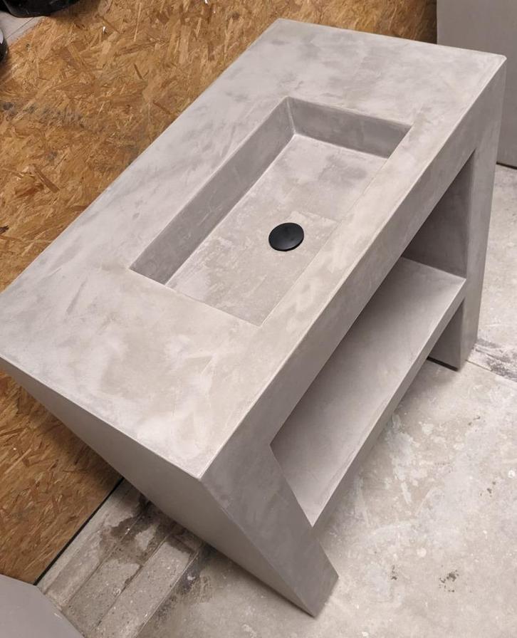 Beton-cire badkamermeubel met wasbak en legplank, Huis en Inrichting, Badkamer | Badkamermeubels, Nieuw, Wastafelkast, Minder dan 100 cm