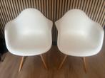 Witte kuipstoelen - 2 stuks, Huis en Inrichting, Stoelen, Ophalen of Verzenden, Zo goed als nieuw, Wit, Kunststof