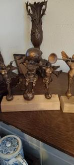 Te koop poppen en bollen plus tollen 2x schuif voor cristiaa, Antiek en Kunst, Antiek | Klokken, Ophalen