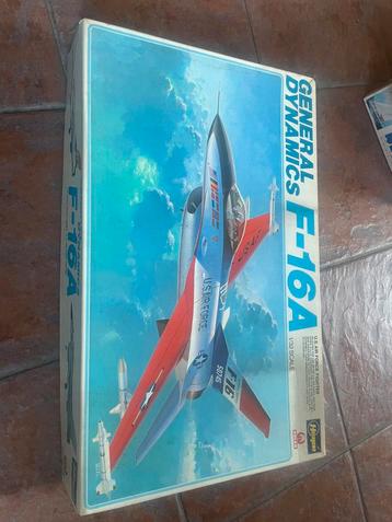 General dynamics f-16a hasegawa 1:32 no.js-100:3000 beschikbaar voor biedingen