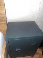 2 zwarte ijzeren nachtkastjes, Ophalen, Zo goed als nieuw, Metaal of Aluminium, Minder dan 45 cm