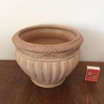 Terracotta Romeinse ronde bloempot steen beige plantenpot, Rond, Zo goed als nieuw, Aardewerk, Tuin
