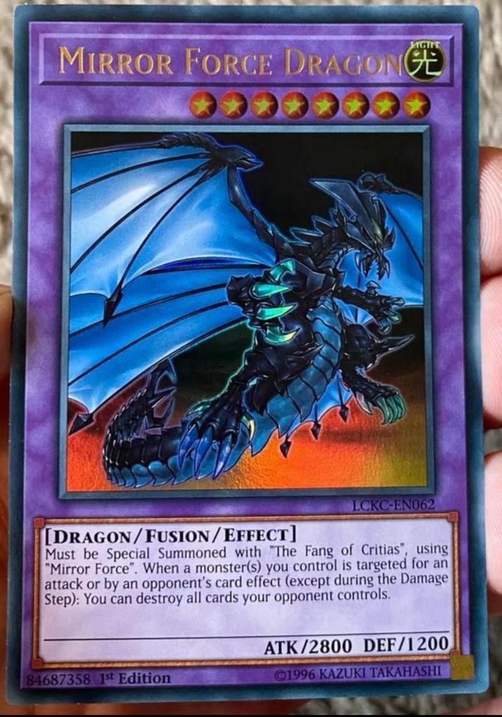 Yu-Gi-Oh! Mirror Force Dragon LCKC 1st Edition !, Hobby en Vrije tijd, Verzamelkaartspellen | Yu-gi-Oh!, Zo goed als nieuw, Losse kaart