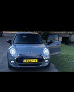 Mini 1.5 Cooper 5D 2015 Grijs, Auto's, 136 pk, Origineel Nederlands, Handgeschakeld, 48 €/maand