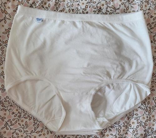 8 Sloggi Basic slips, maat 42 NIEUW, Kleding | Dames, Ondergoed en Lingerie, Slip, Wit, Ophalen of Verzenden