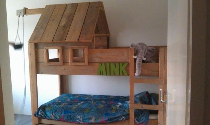 Steigerhouten Stapelbed met Speelhuis, Kinderen en Baby's, Kinderkamer | Stapelbedden en Hoogslapers, Gebruikt, Stapelbed, Ophalen