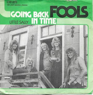 Fools - Going back in time beschikbaar voor biedingen