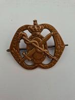 Baret embleem, Verzamelen, Ophalen of Verzenden, Nederland, Embleem of Badge