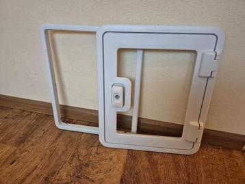 luikje inbouw voor camper of caravan beschikbaar voor biedingen