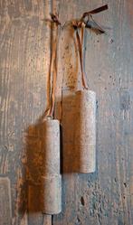 Twee grote houten klossen aan lederen veter 't Hoogehuijs., Ophalen of Verzenden