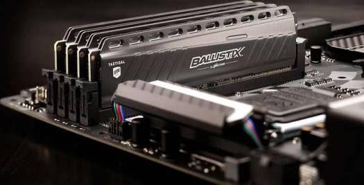 16GB DDR4 - Crucial Ballistix Tactical 3000 MHz, Computers en Software, RAM geheugen, Zo goed als nieuw, Desktop, 16 GB, DDR4