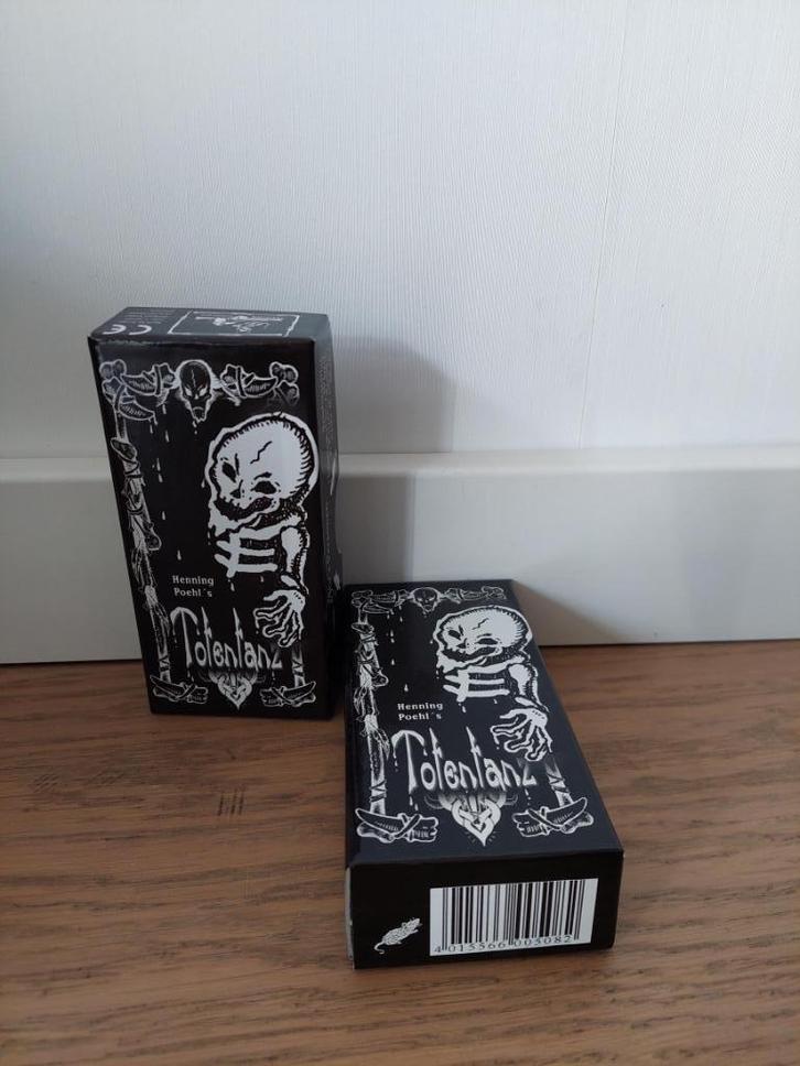 Dodendans, Totendanz Henning Poehl, spel 2 stuks, Hobby en Vrije tijd, Gezelschapsspellen | Kaartspellen, Zo goed als nieuw, Een of twee spelers