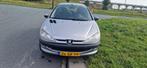 Peugeot 206 1.6 3 Deur 2001 Zilver Grijs, Auto's, Peugeot, Voorwielaandrijving, 4 cilinders, Alcantara, Handgeschakeld